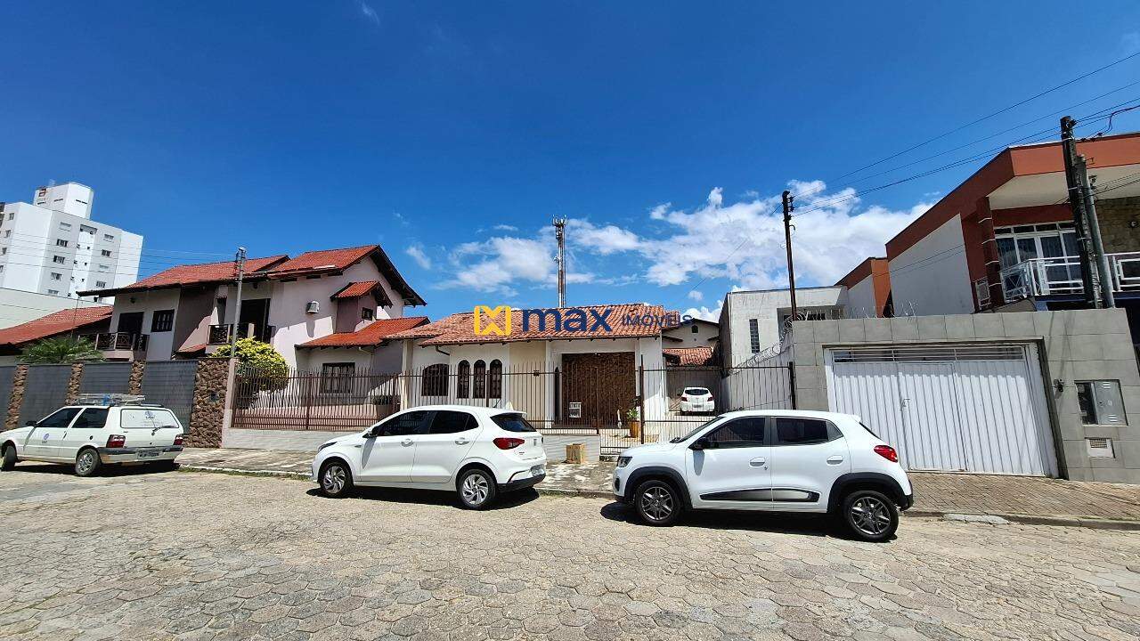 Casa à venda no São João: Fachada