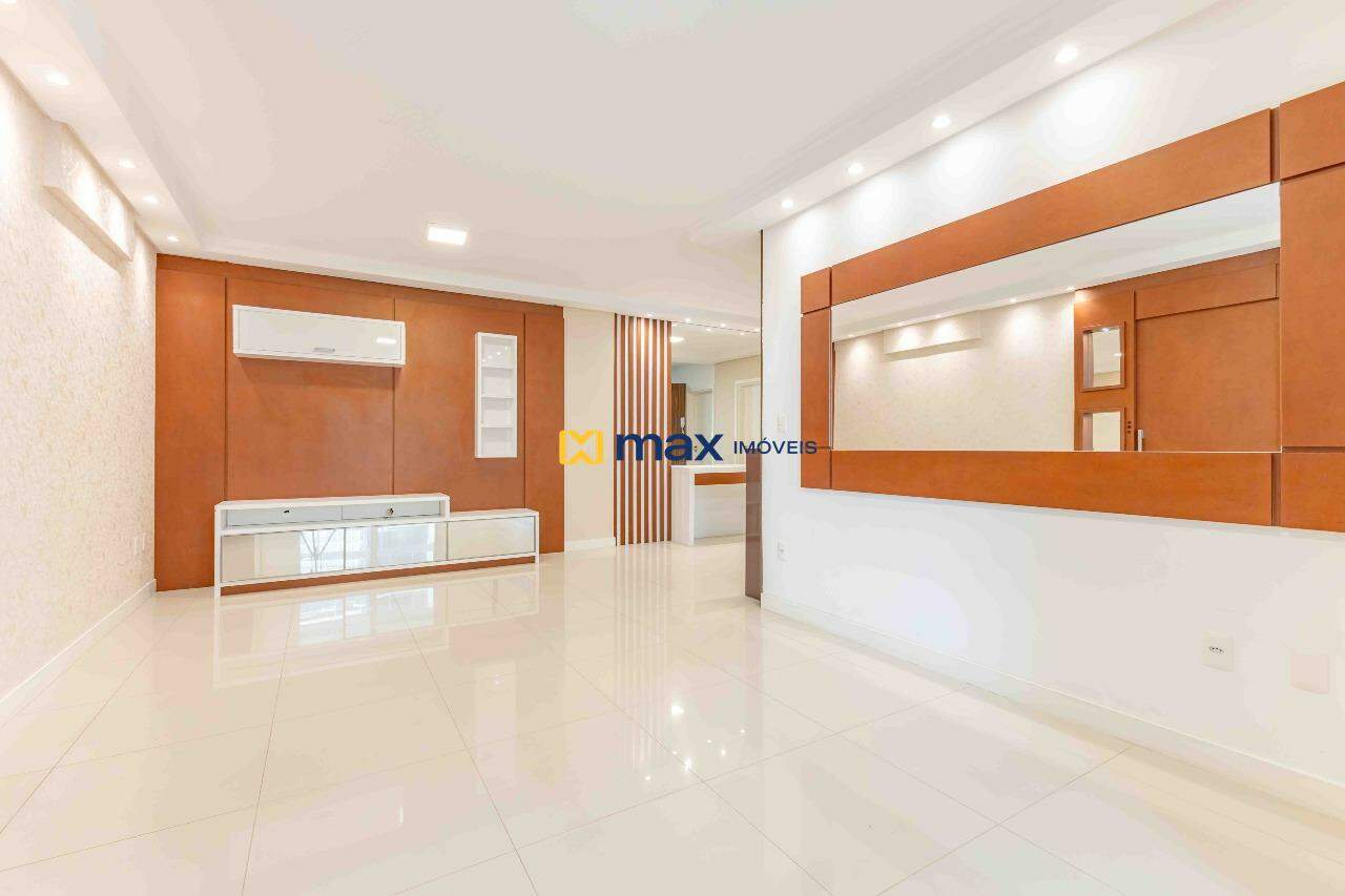 Apartamento à venda no Centro: Sala de estar e TV