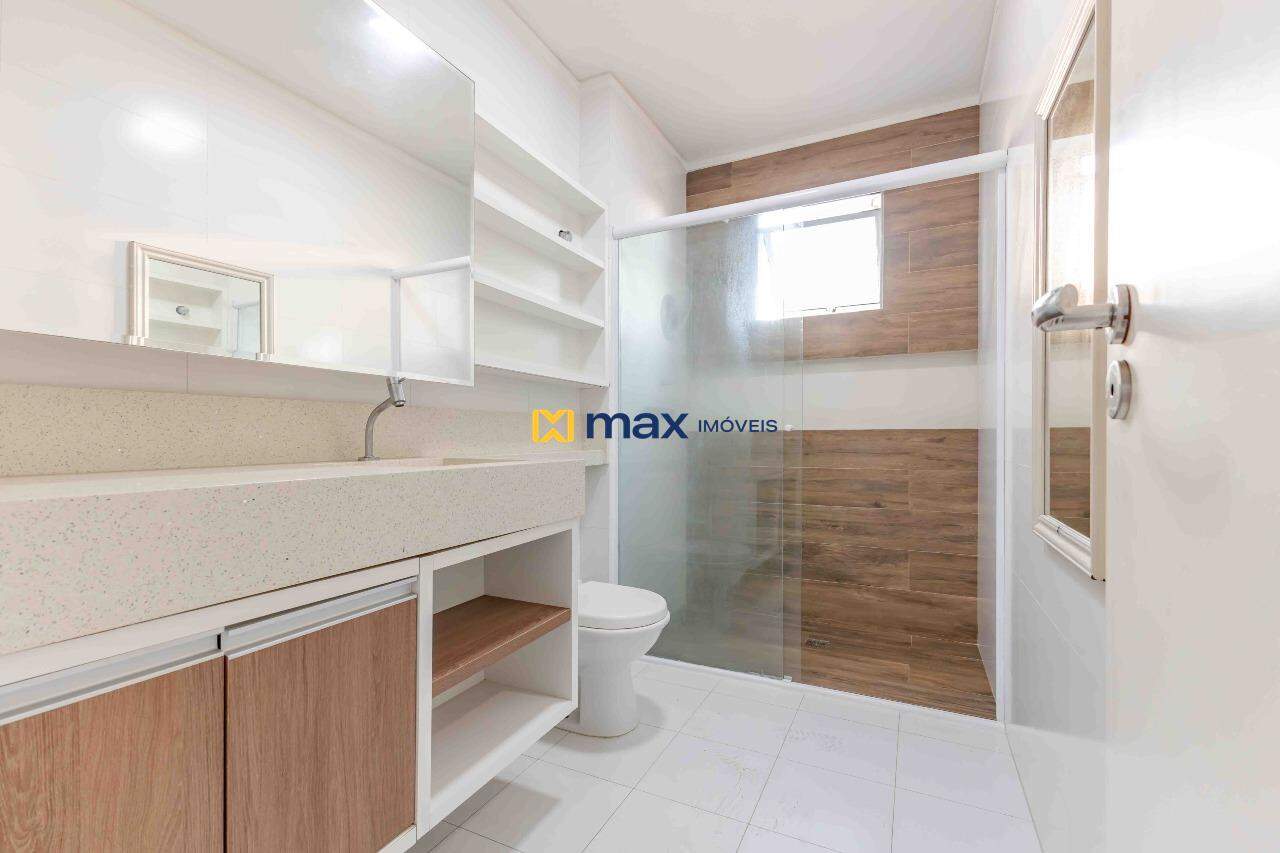 Apartamento à venda no Centro: Banheiro Suíte