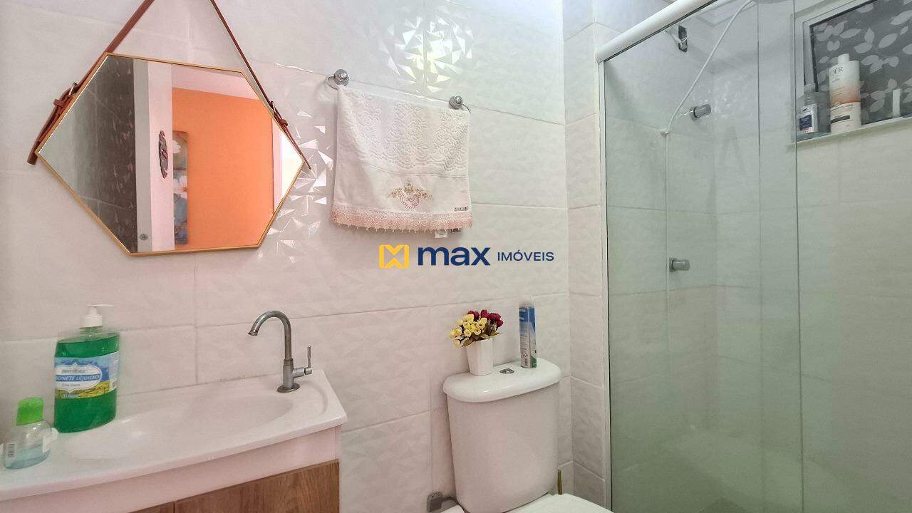 Apartamento à venda no Cidade Nova: Banheiro social