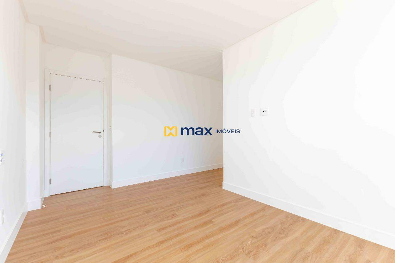 Apartamento à venda no Praia Brava: Suíte 1