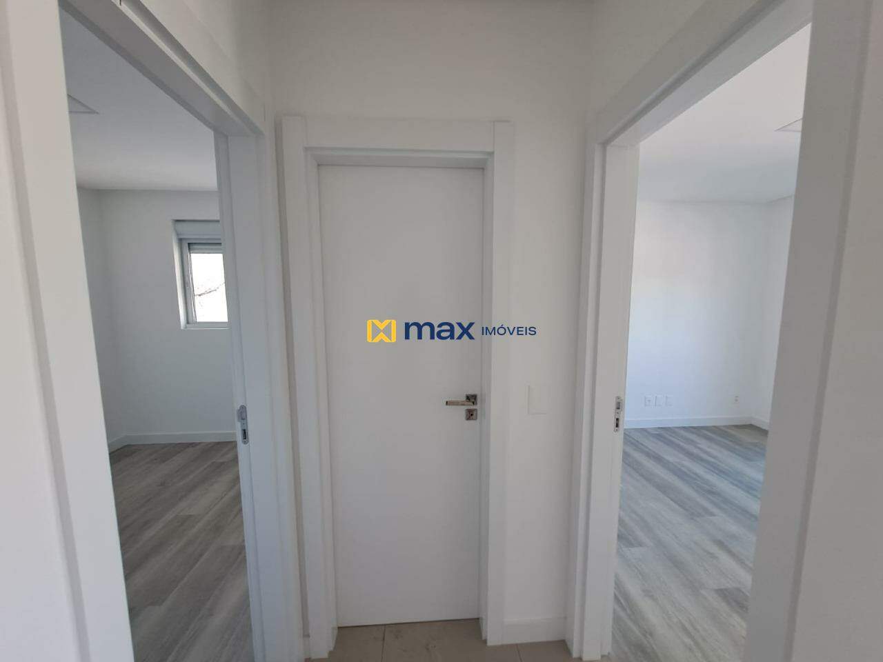 Apartamento para aluguel no Praia Brava: Circulação
