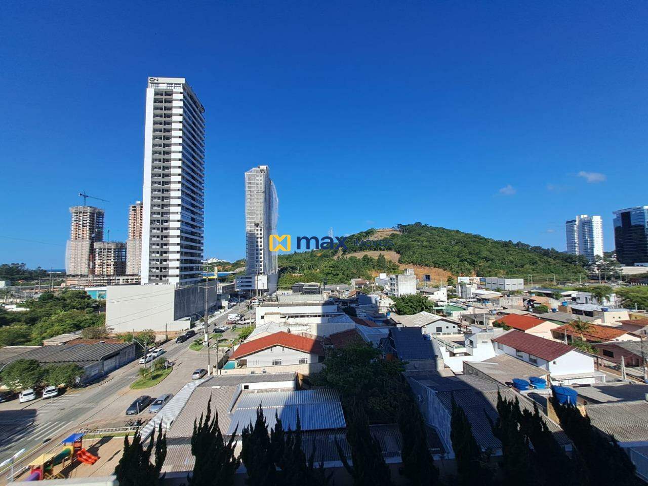 Apartamento para aluguel no Praia Brava: Vista da Sacada