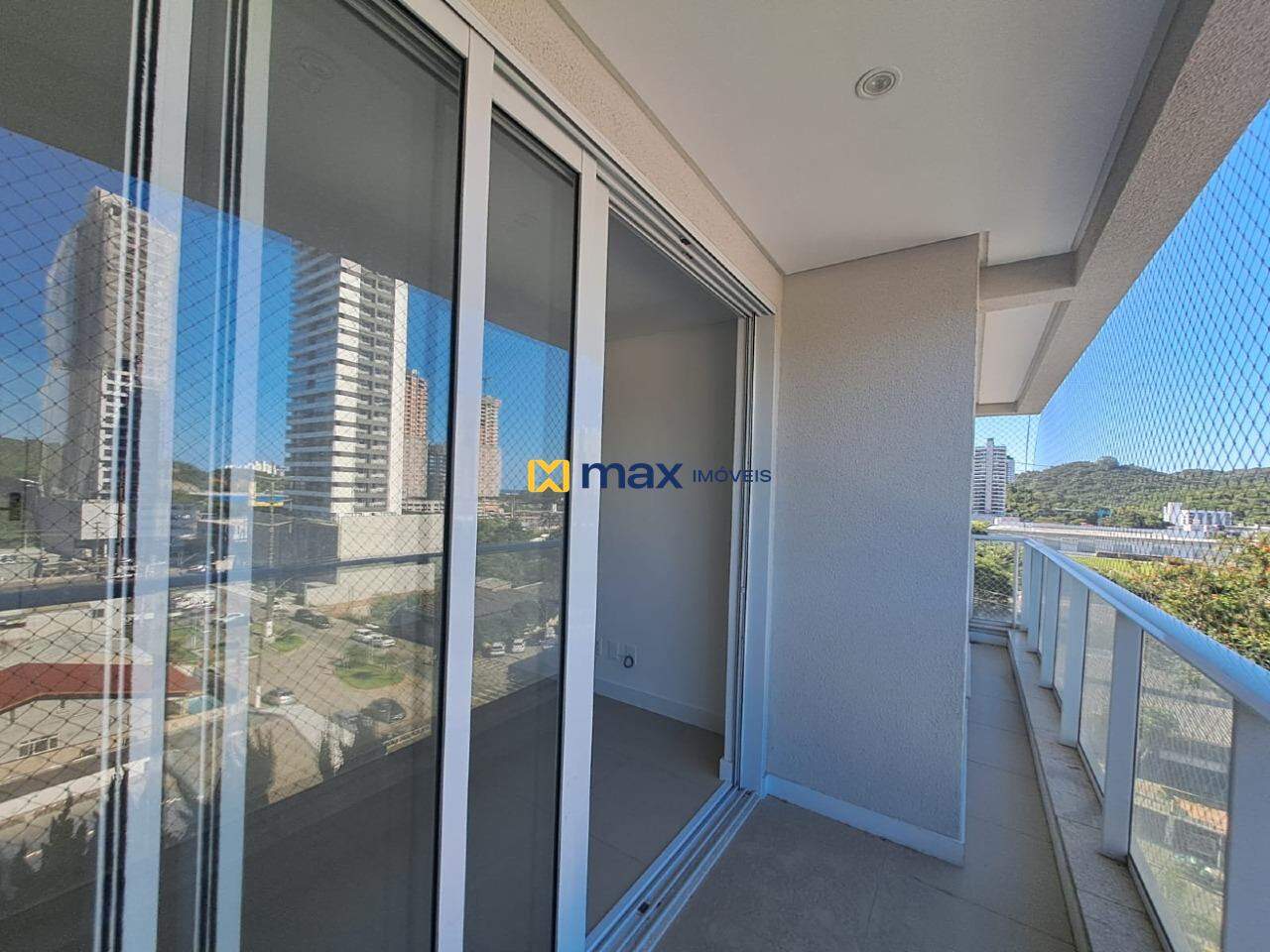 Apartamento para aluguel no Praia Brava: Sacada