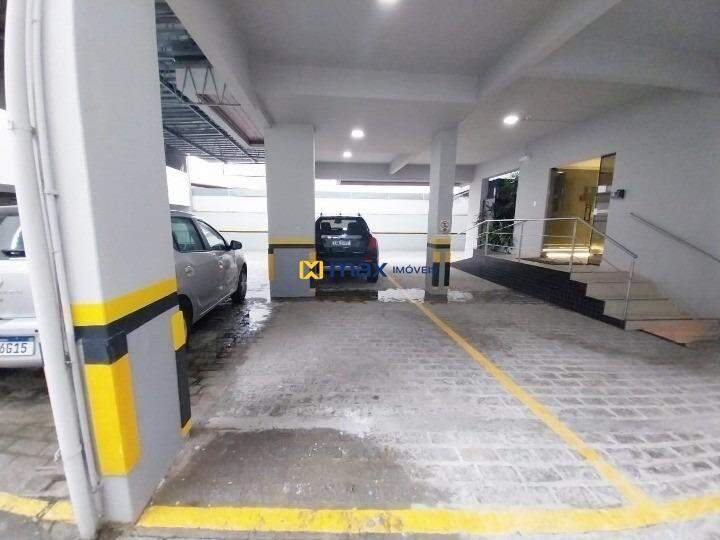 Apartamento para aluguel no Centro: Garagem térrea livre