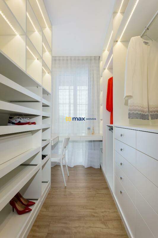 Casa à venda no Rio do Meio: Closet suíte 1