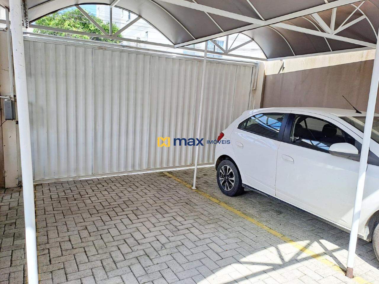 Apartamento à venda no Tabuleiro: Vaga