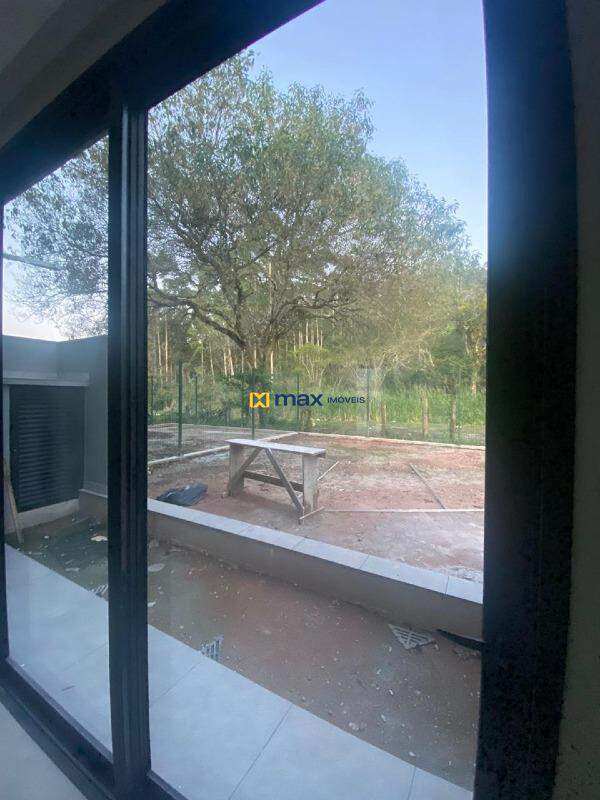 Casa à venda no São Francisco De Assis: Quintal Fundos
