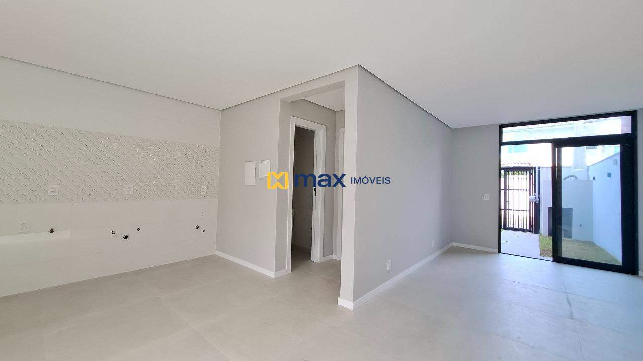 Casa à venda no São João: Living integrado 