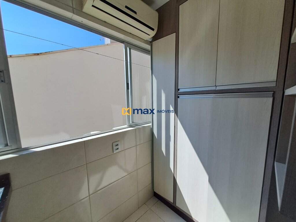 Apartamento à venda no Centro: Lavanderia