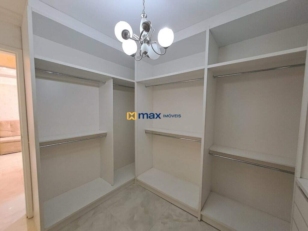 Apartamento à venda no Centro: Closet