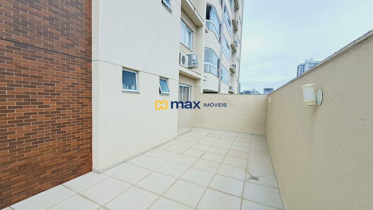 Apartamento à venda no Fazenda: Terraço privativo