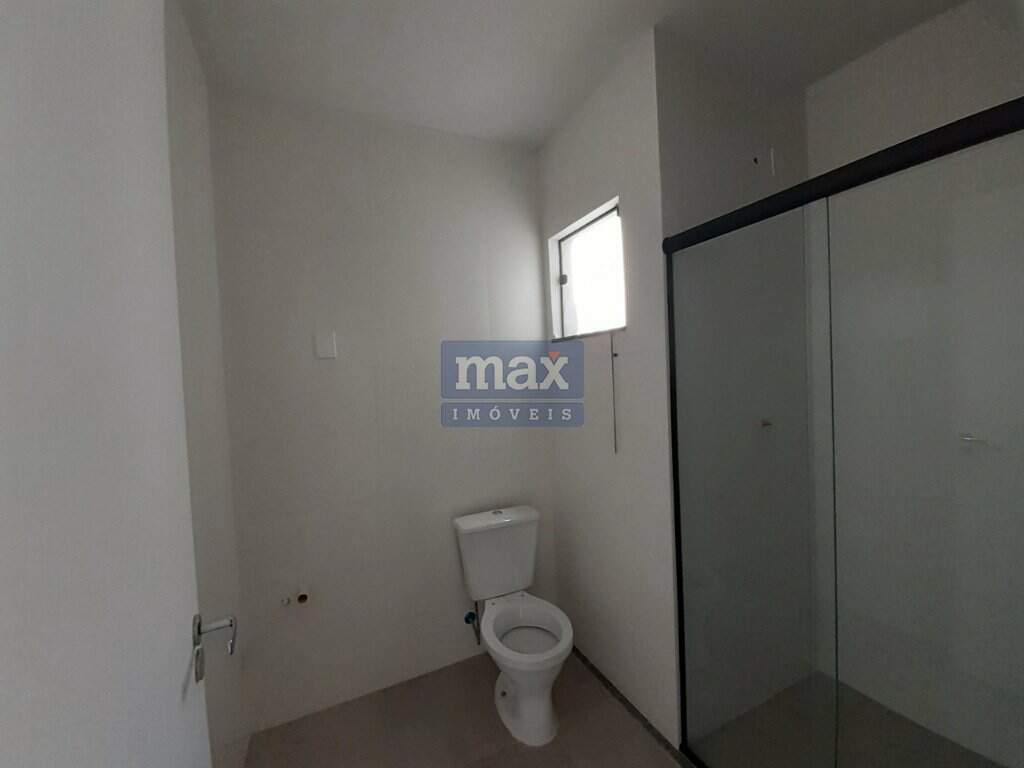 Apartamento à venda no Santa Regina: Banheiro social