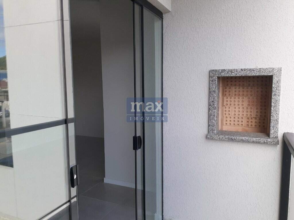 Apartamento à venda no Santa Regina: Sacada com churrasqueira