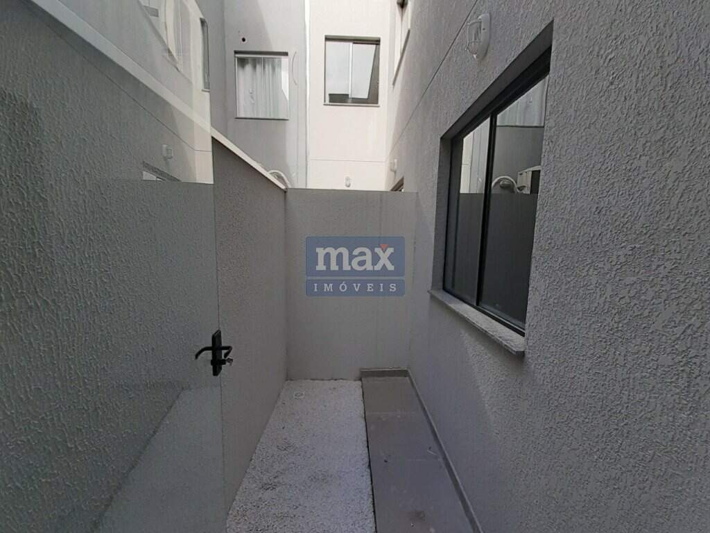 Apartamento à venda no Espinheiros: Área externa dormitório 1