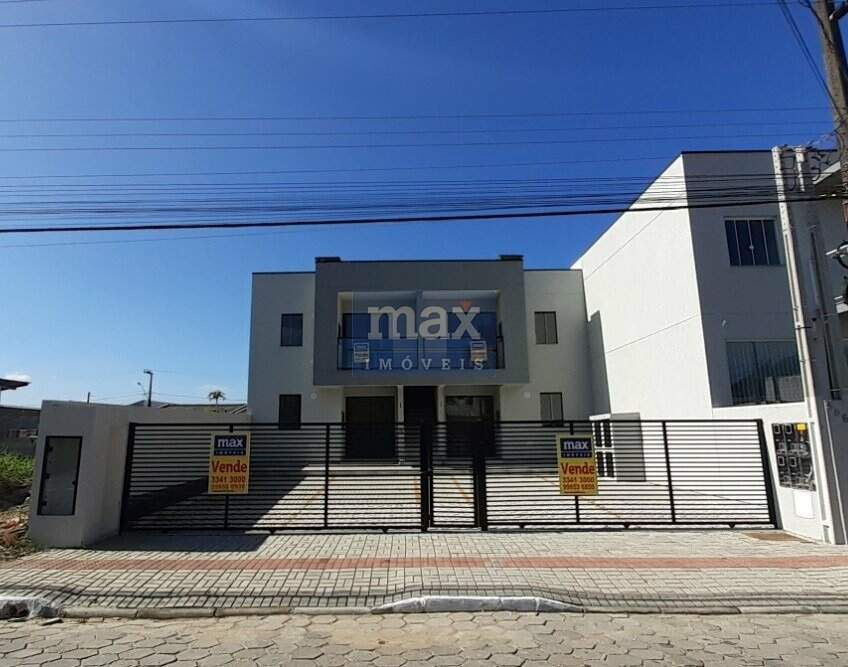 Apartamento à venda no Espinheiros: Fachada