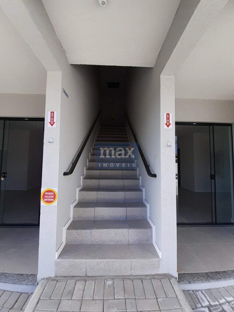 Apartamento à venda no Espinheiros: Entrada