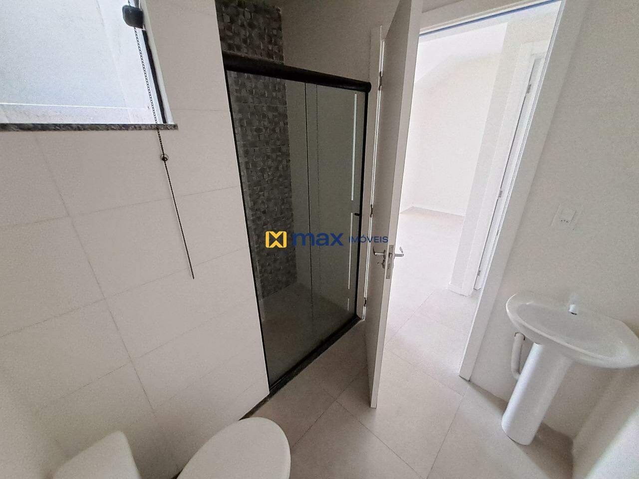 Apartamento à venda no Espinheiros: Banheiro Social