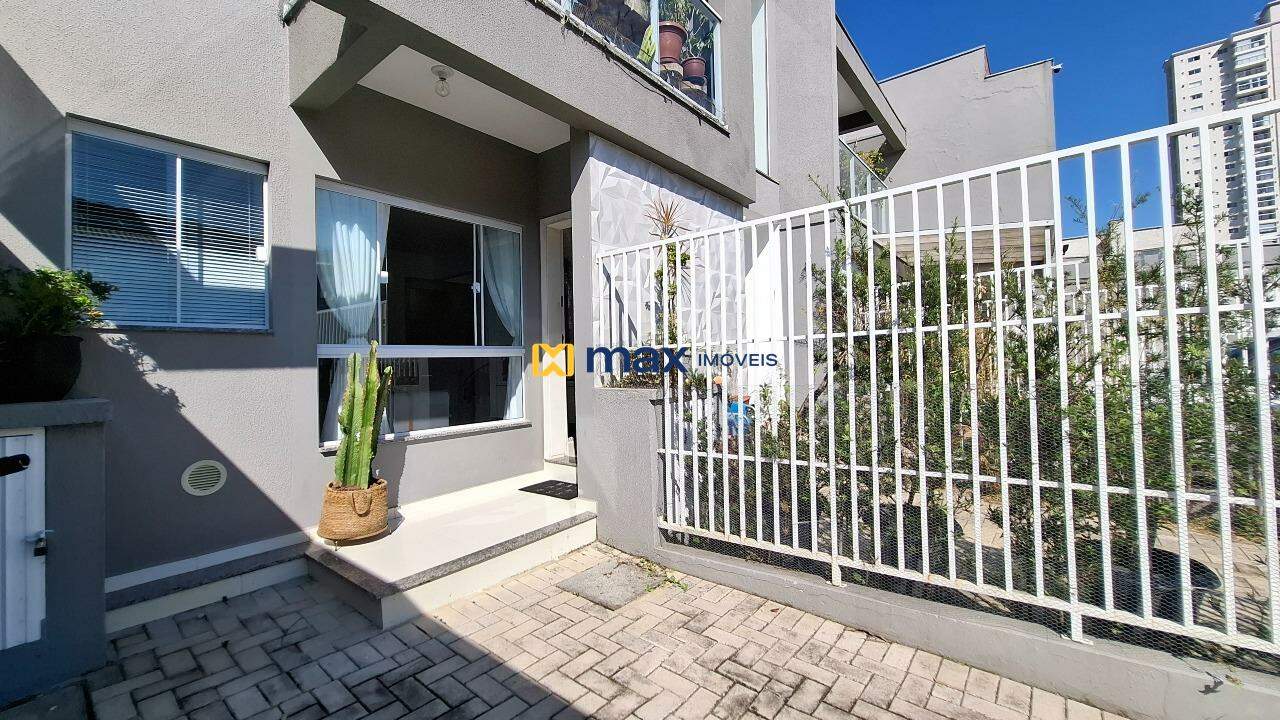 Apartamento à venda no Ressacada: Entrada