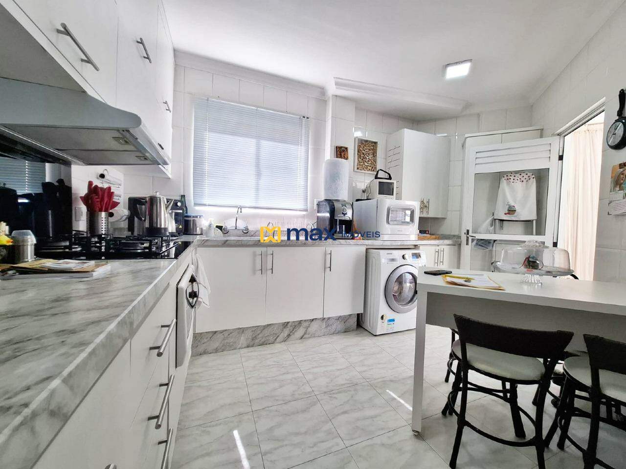Apartamento à venda no Pioneiros: Cozinha