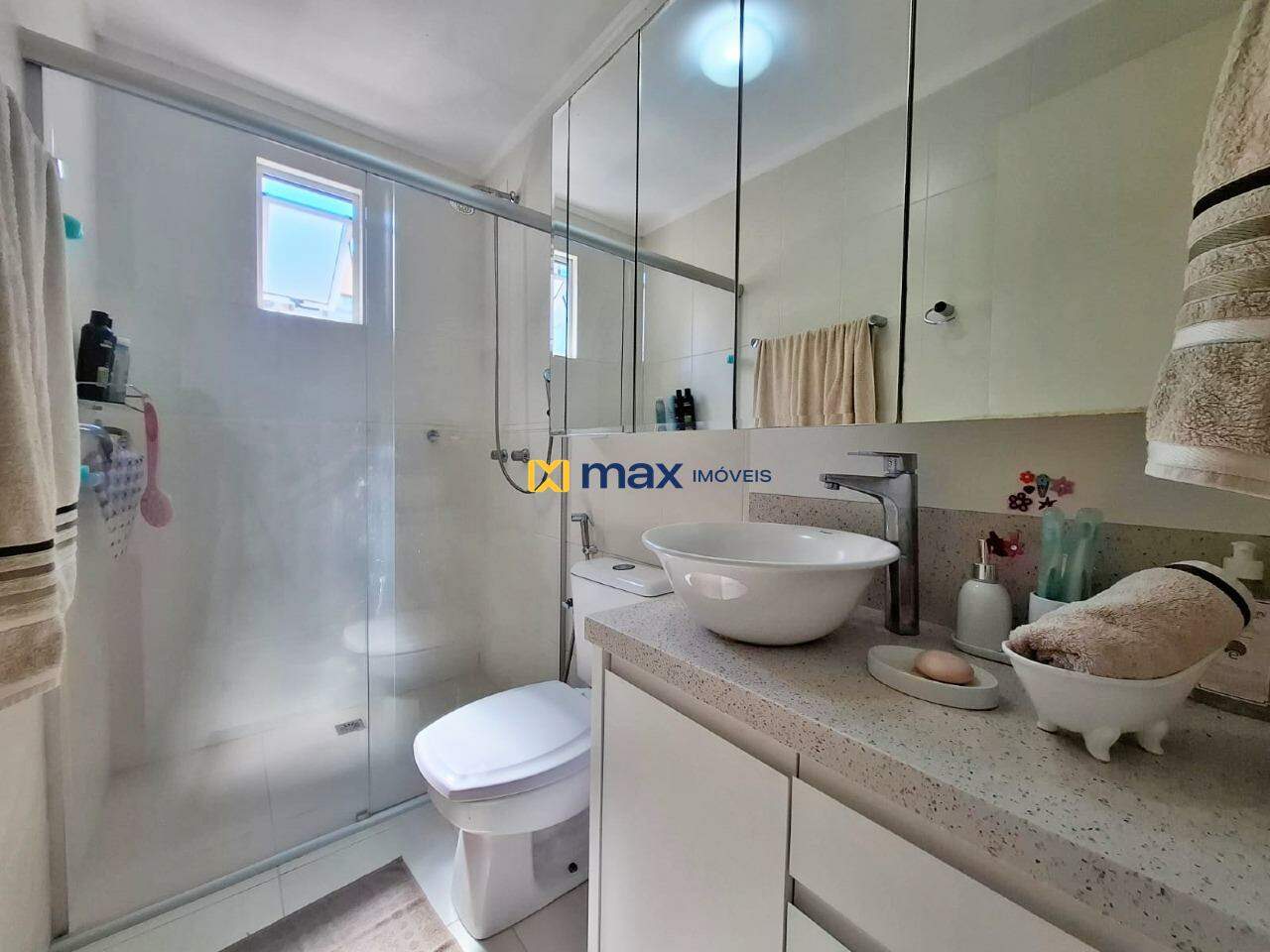 Apartamento à venda no Pioneiros: Banheiro da Suíte