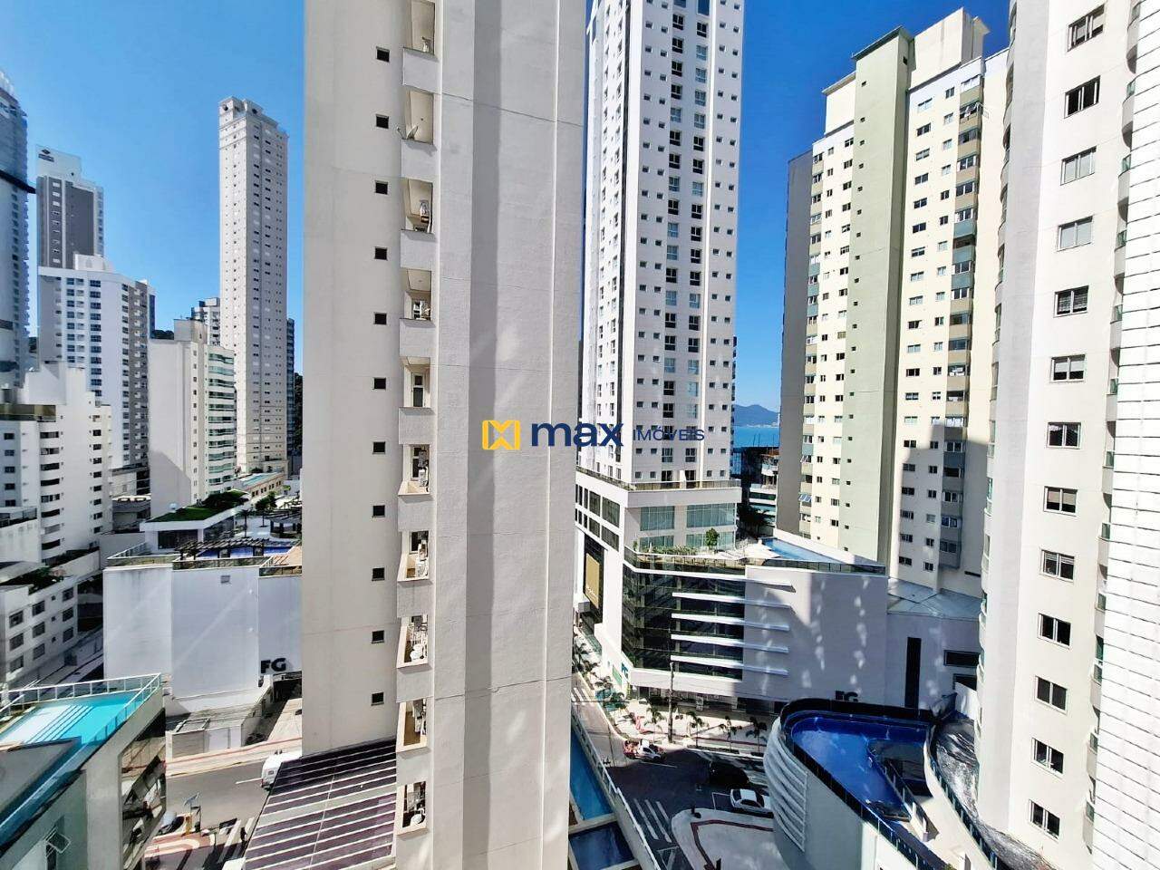 Apartamento à venda no Pioneiros: Vista Mar