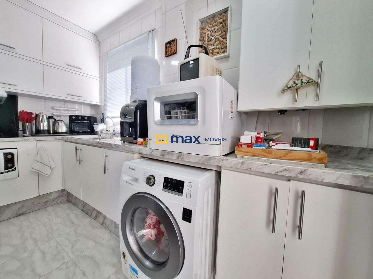 Apartamento à venda no Pioneiros: Área de Serviço