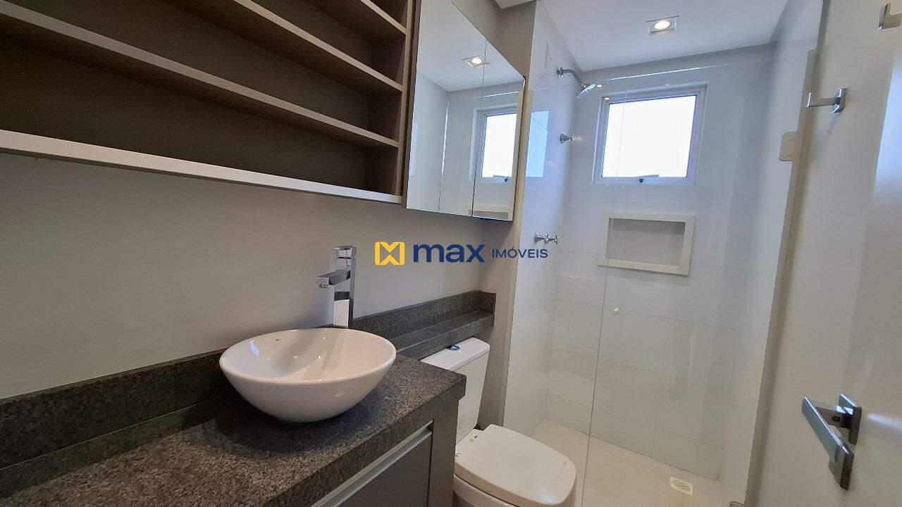 Apartamento para aluguel no Vila Operária: Banheiro Social