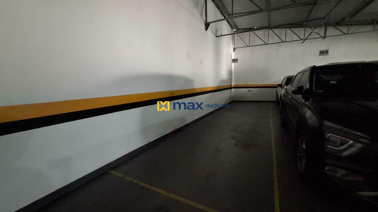 Apartamento para aluguel no Vila Operária: Garagem