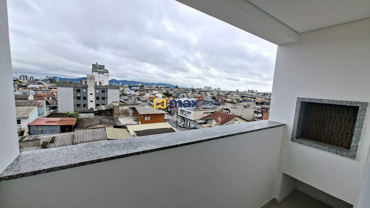 Apartamento para aluguel no São Vicente: Sacada