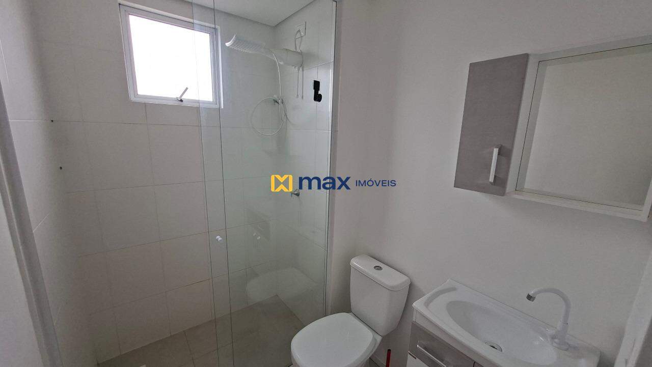 Apartamento para aluguel no São Vicente: Banheiro Social