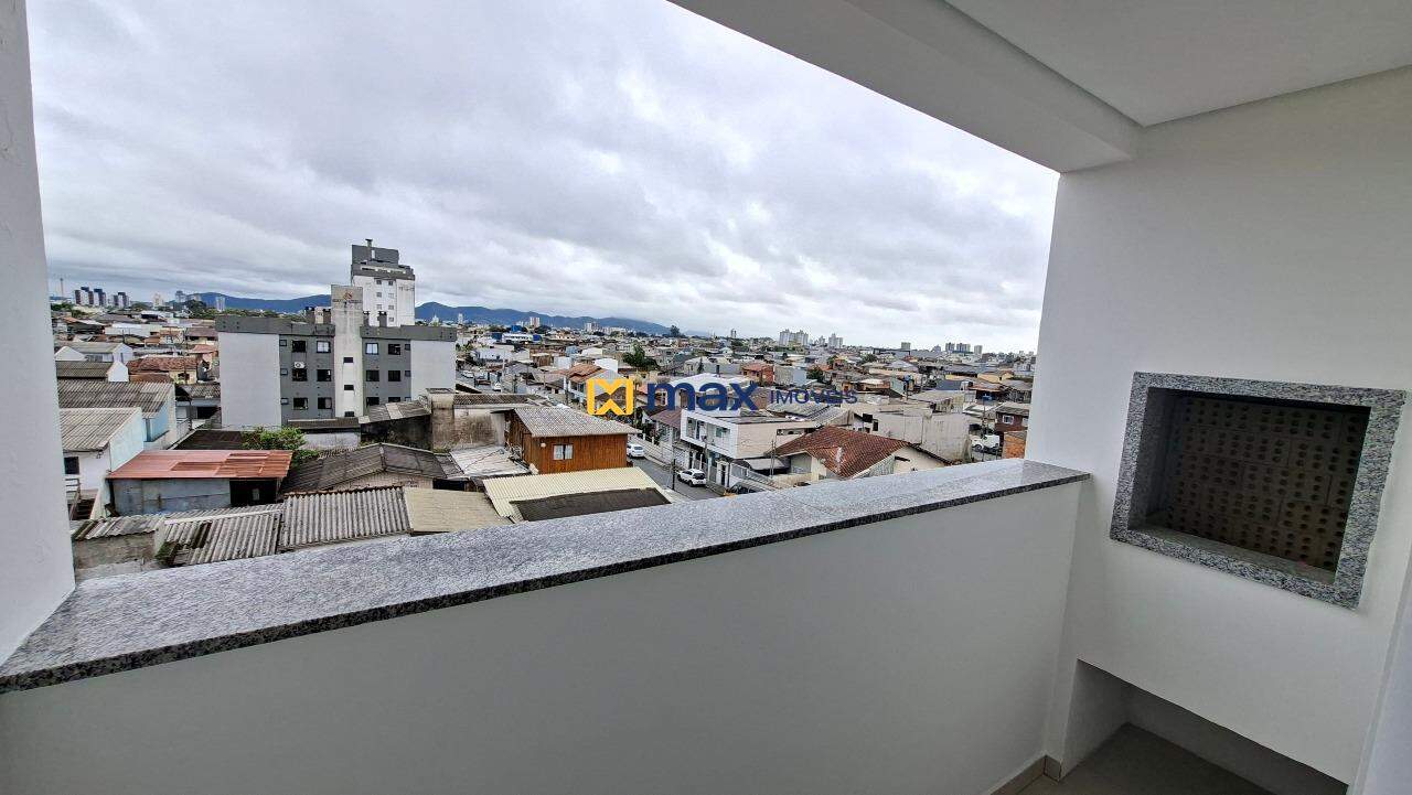 Apartamento para aluguel no São Vicente: Sacada