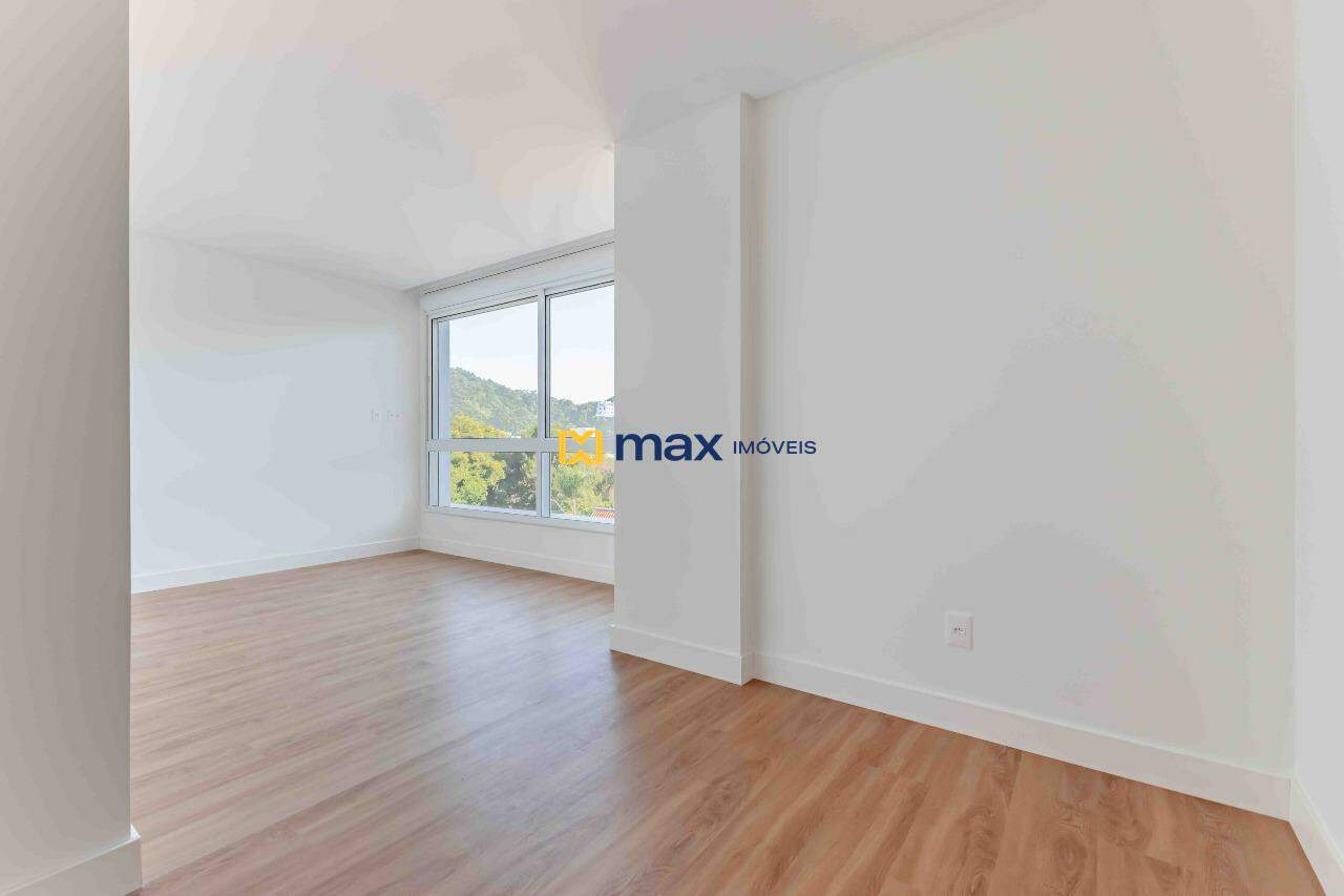 Apartamento à venda no Praia Brava: Suíte 3
