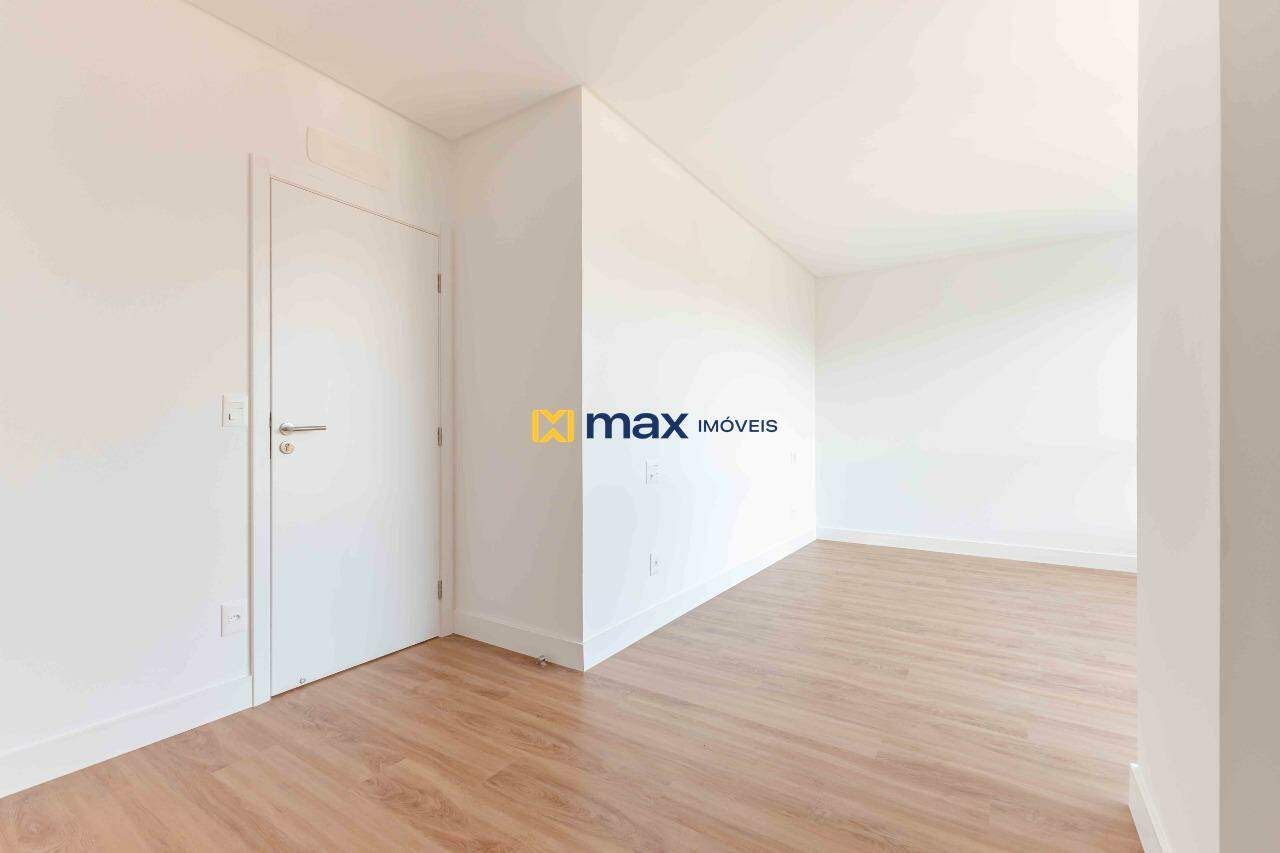 Apartamento à venda no Praia Brava: Suíte 3