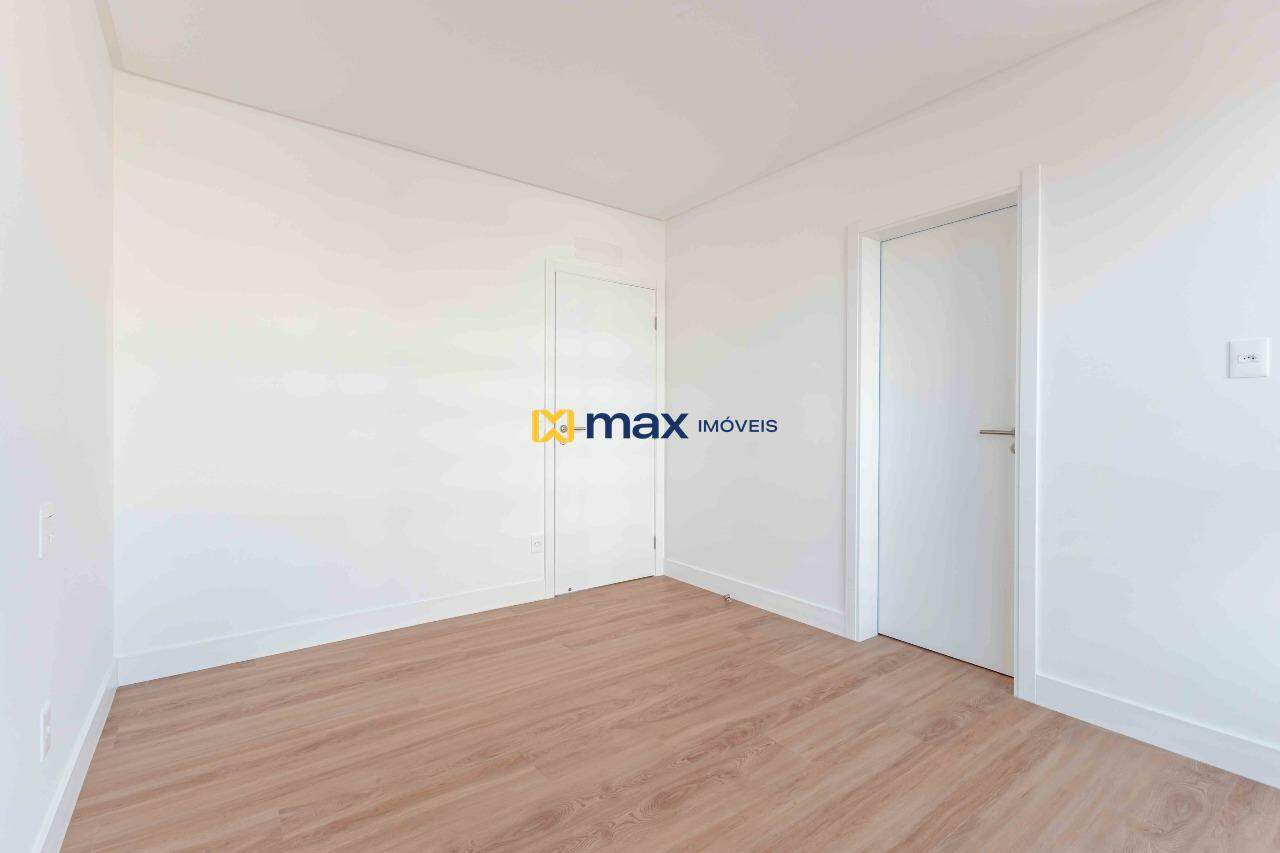 Apartamento à venda no Praia Brava: Suíte 2