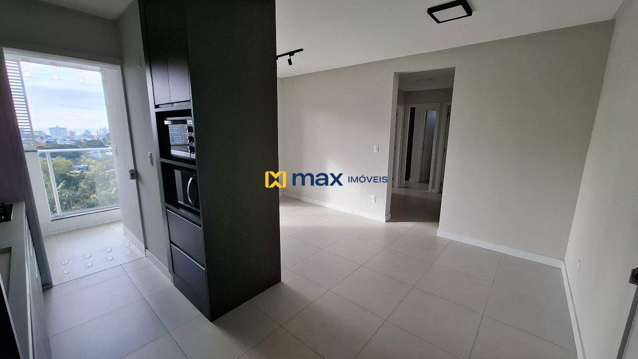 Apartamento para aluguel no Praia Brava: Sala de Estar e Jantar