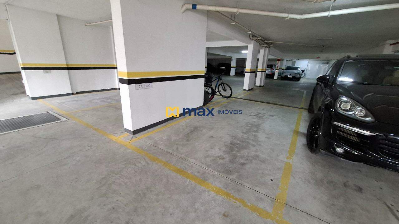 Apartamento para aluguel no Praia Brava: Garagem
