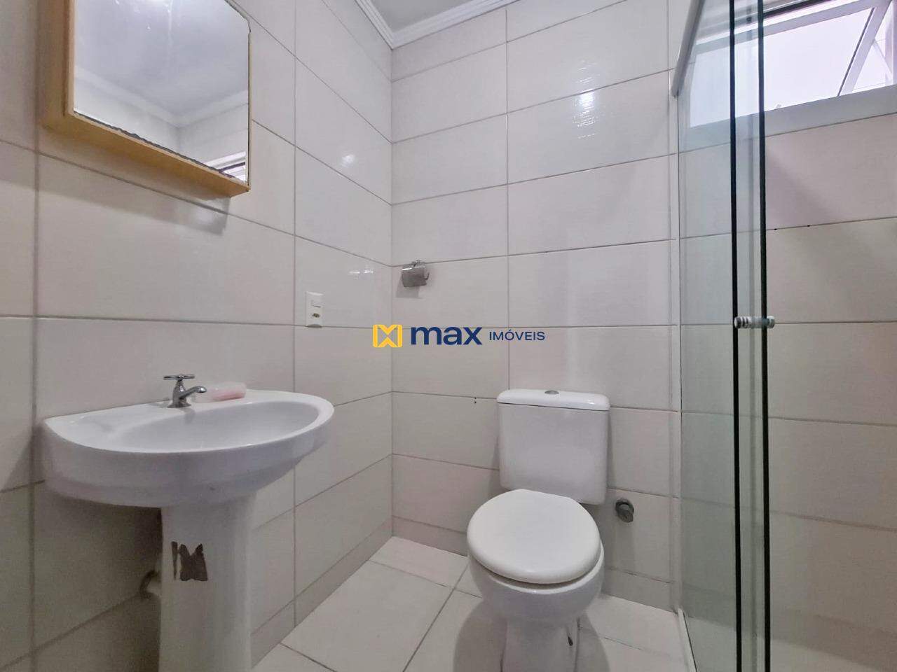 Apartamento para aluguel no Santa Regina: Banheiro