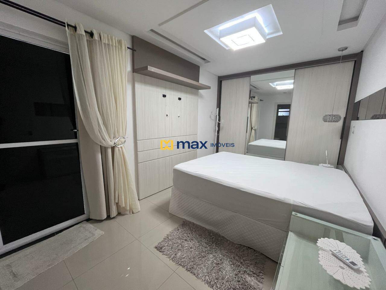 Apartamento para aluguel no Centro: Suíte 