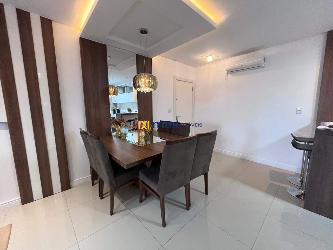 Apartamento para aluguel no Centro: 