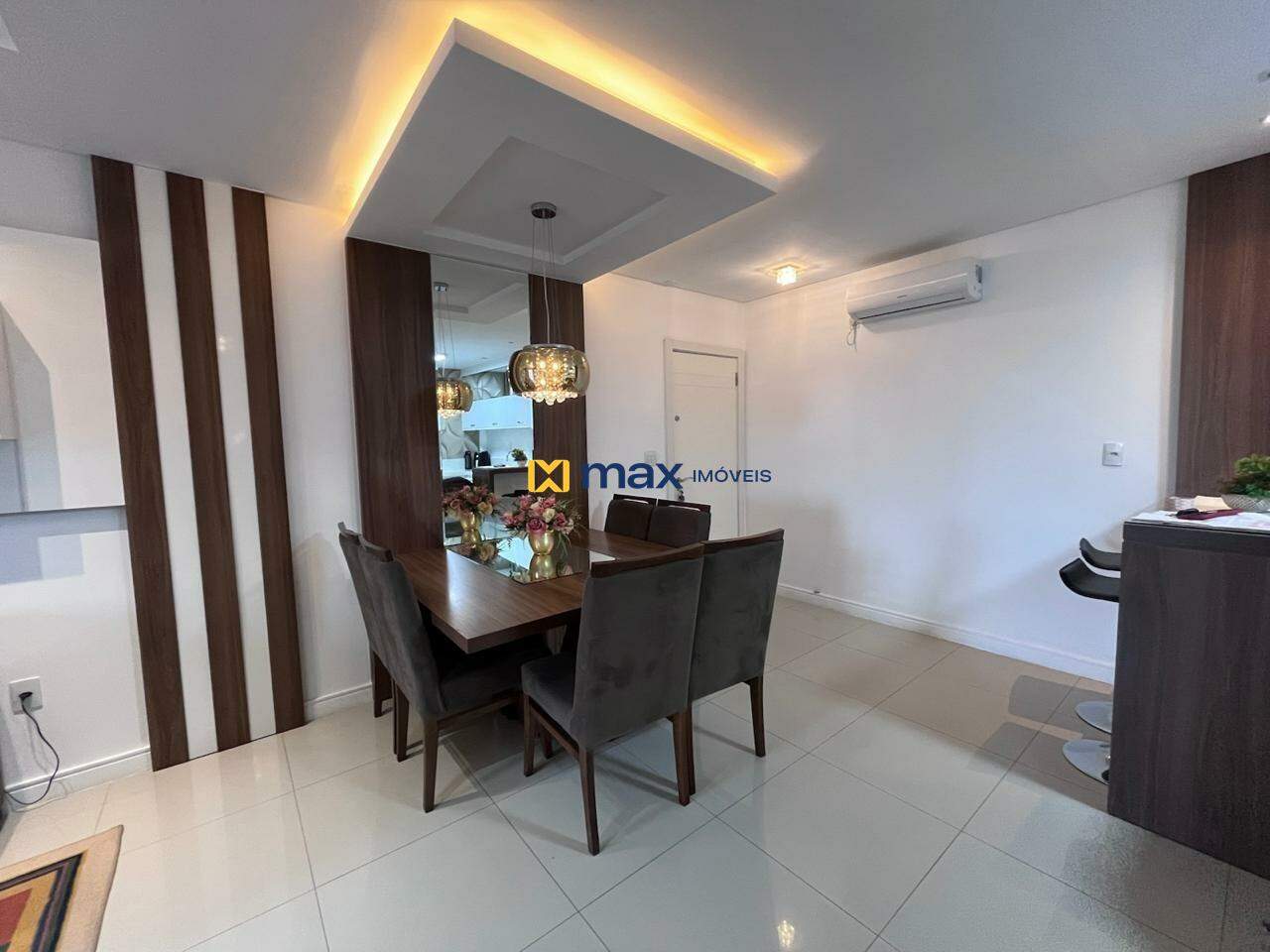 Apartamento para aluguel no Centro: 