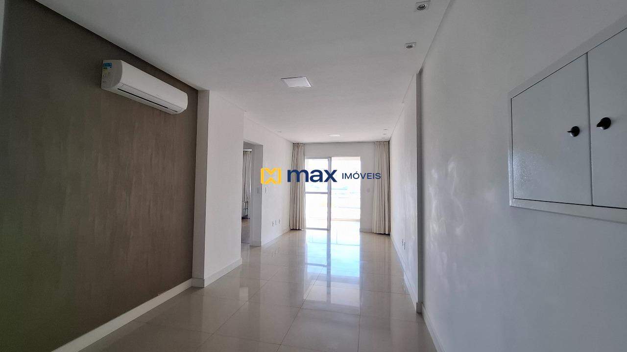 Apartamento à venda no São João: Living integrado