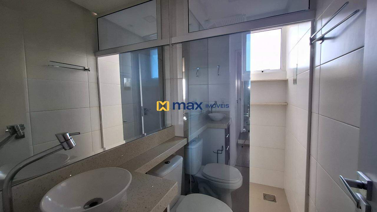 Apartamento à venda no São João: Banheiro suíte