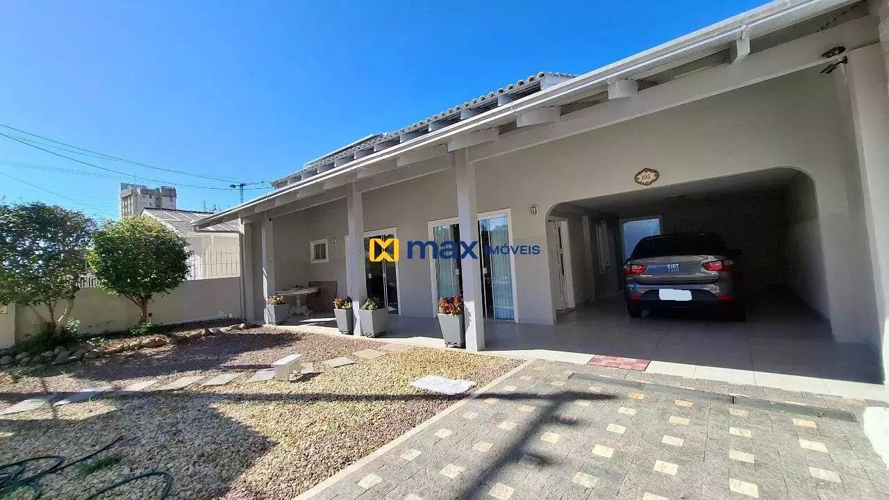 Casa à venda no Fazenda: Fachada