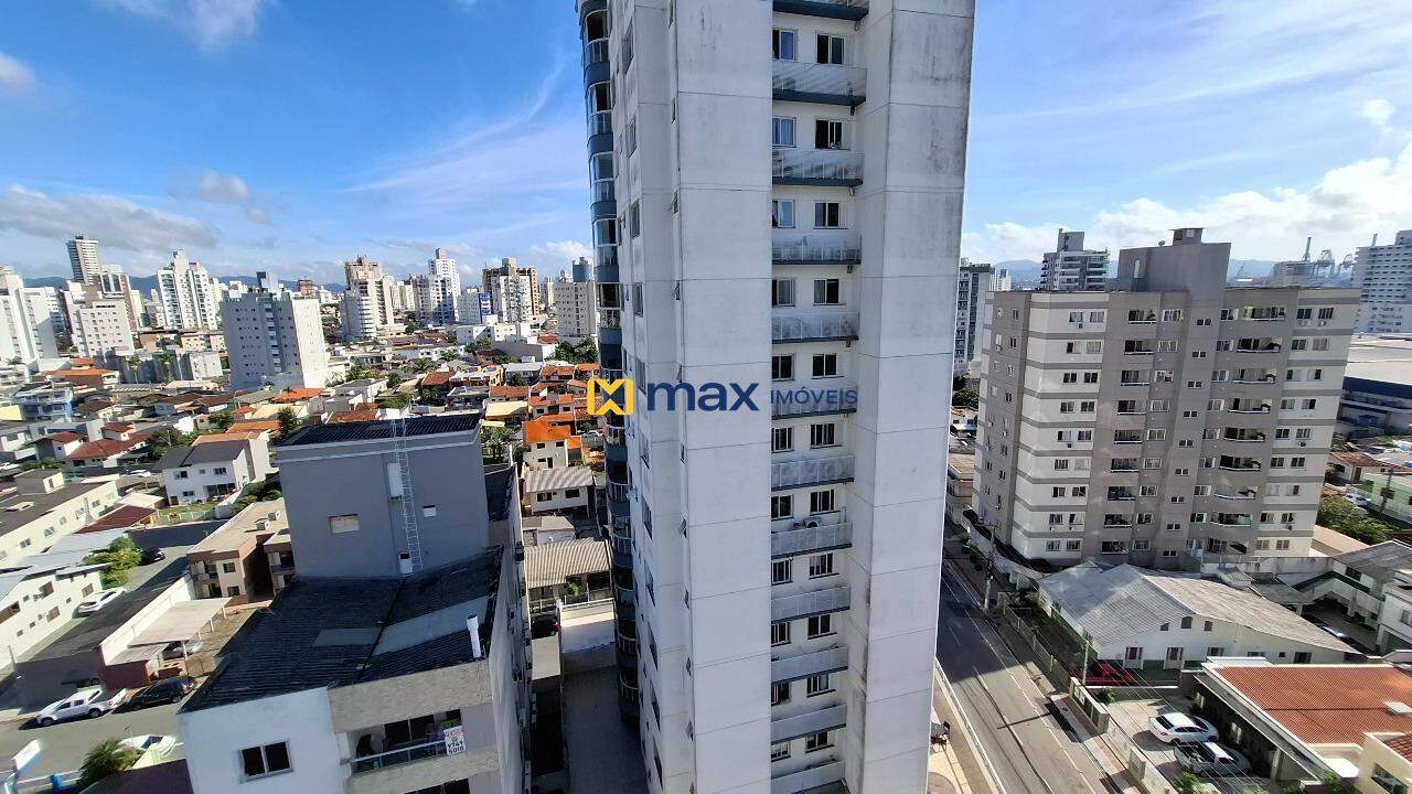 Apartamento à venda no Centro: Vista suíte