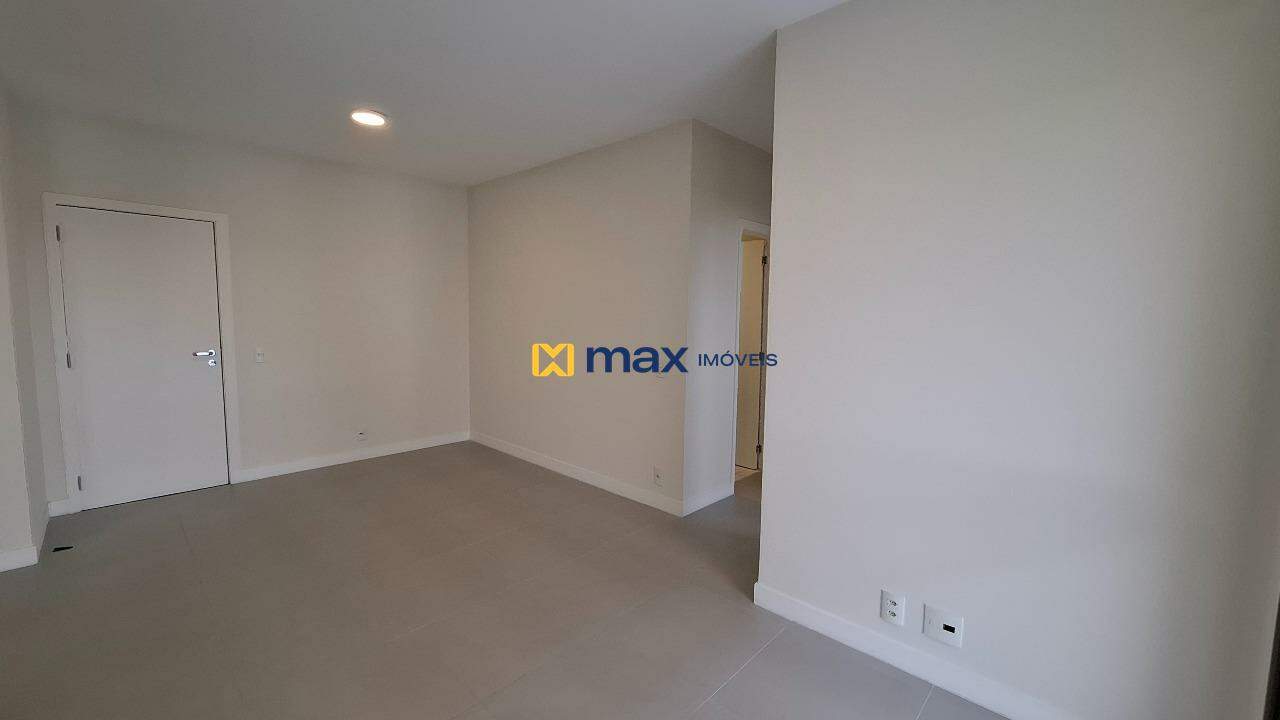 Apartamento para aluguel no São João: Sala de Estar e Jantar