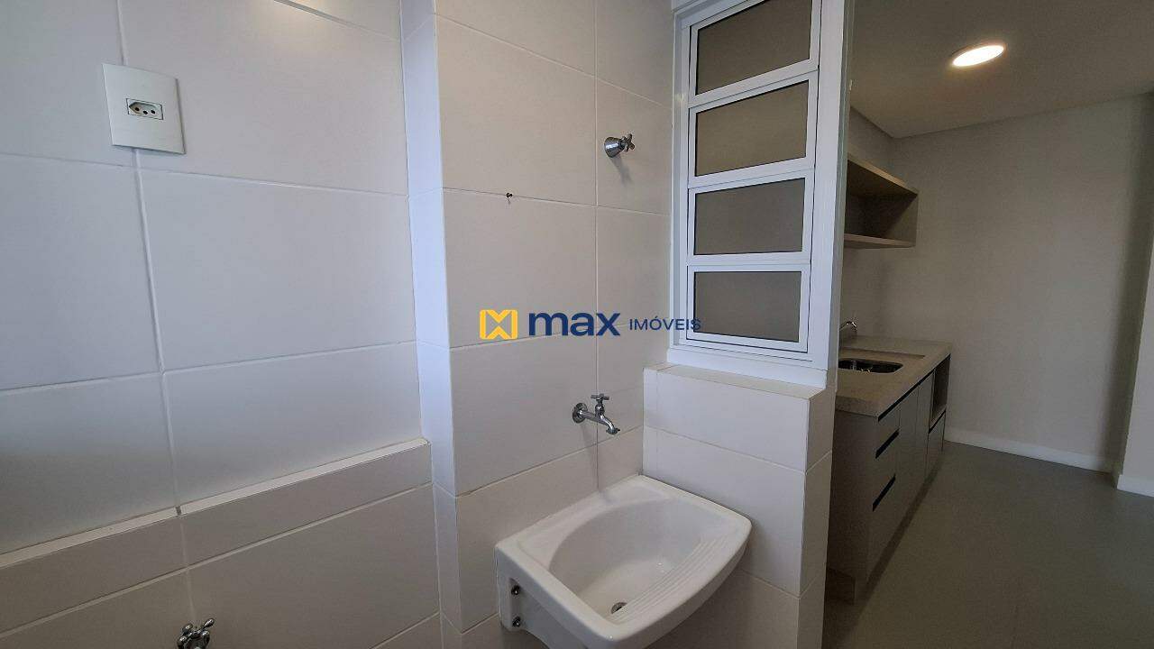 Apartamento para aluguel no São João: Lavanderia