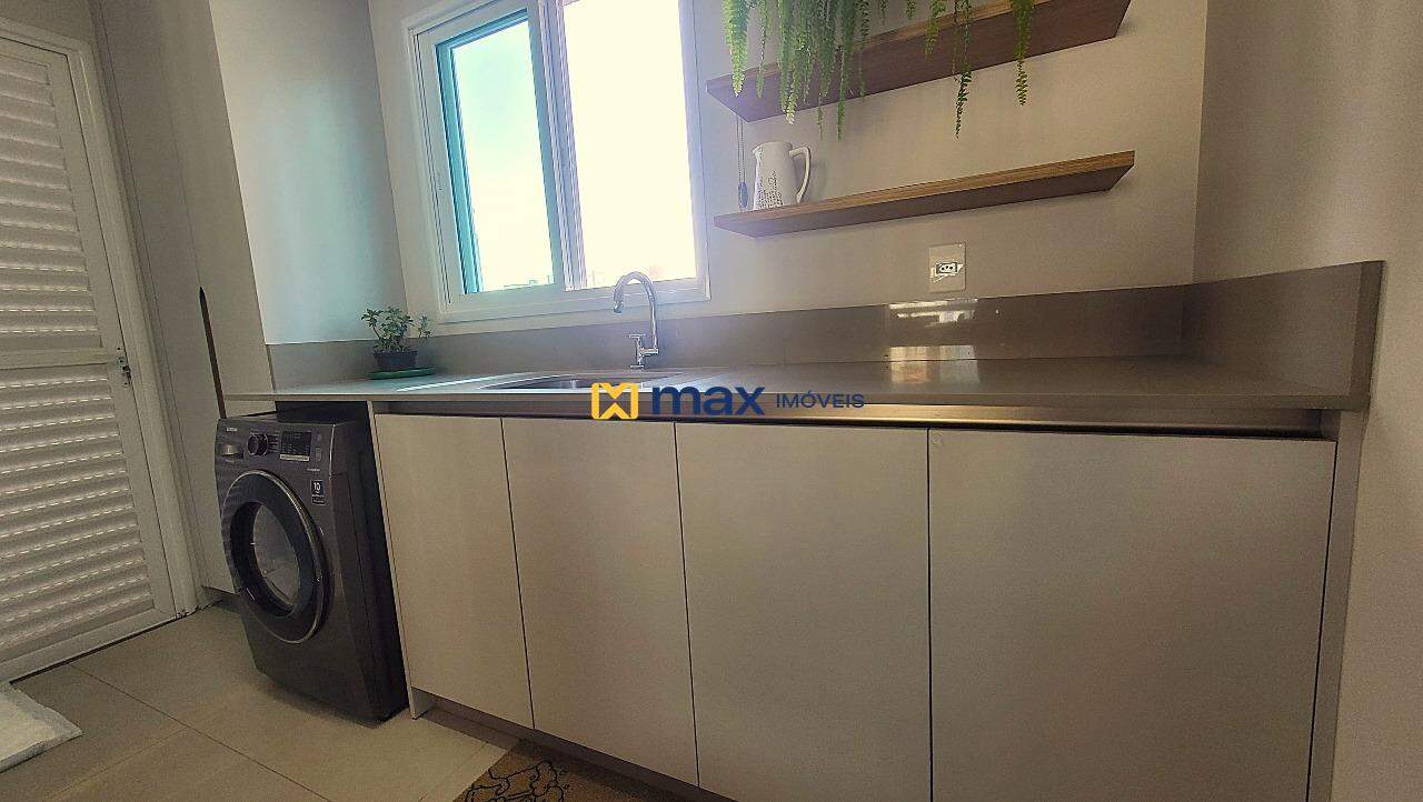 Apartamento à venda no Centro: Lavanderia