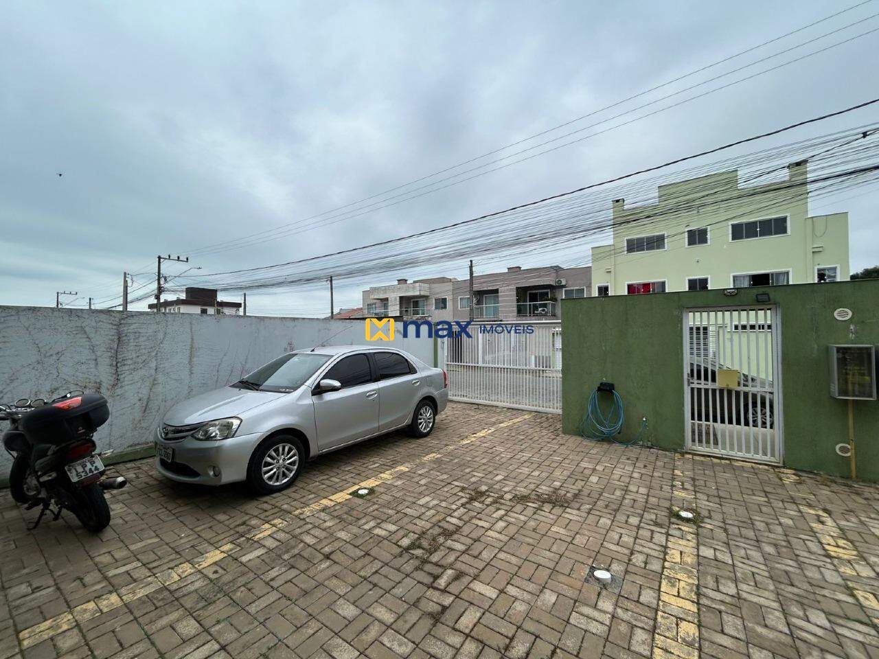 Apartamento à venda no Meia Praia: Vaga de Garagem