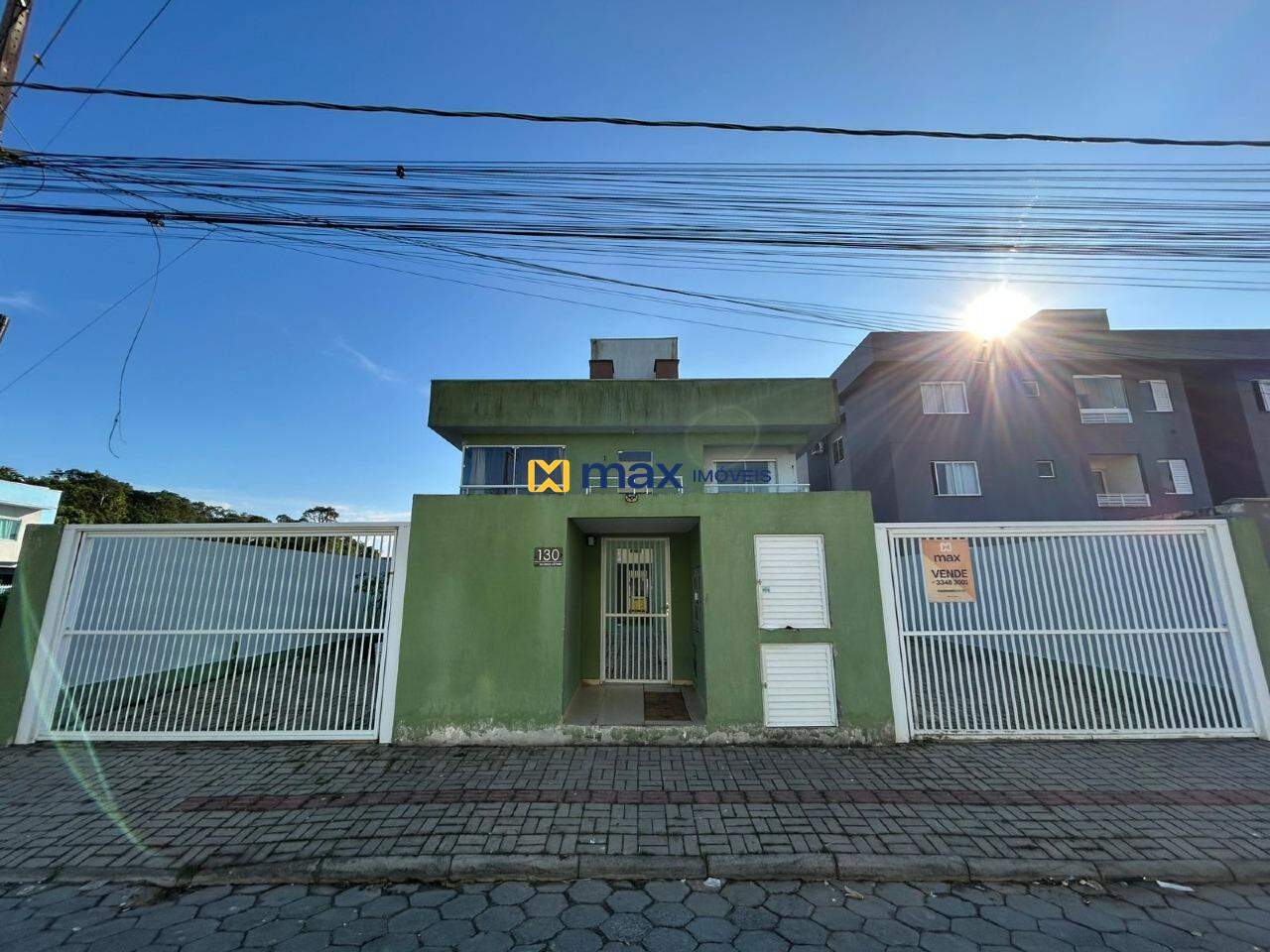 Apartamento à venda no Meia Praia: 
